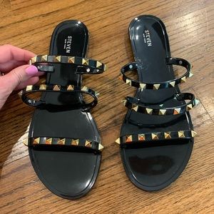 NWOT Steven by Steve Madden Black and Gold Stud Sandals